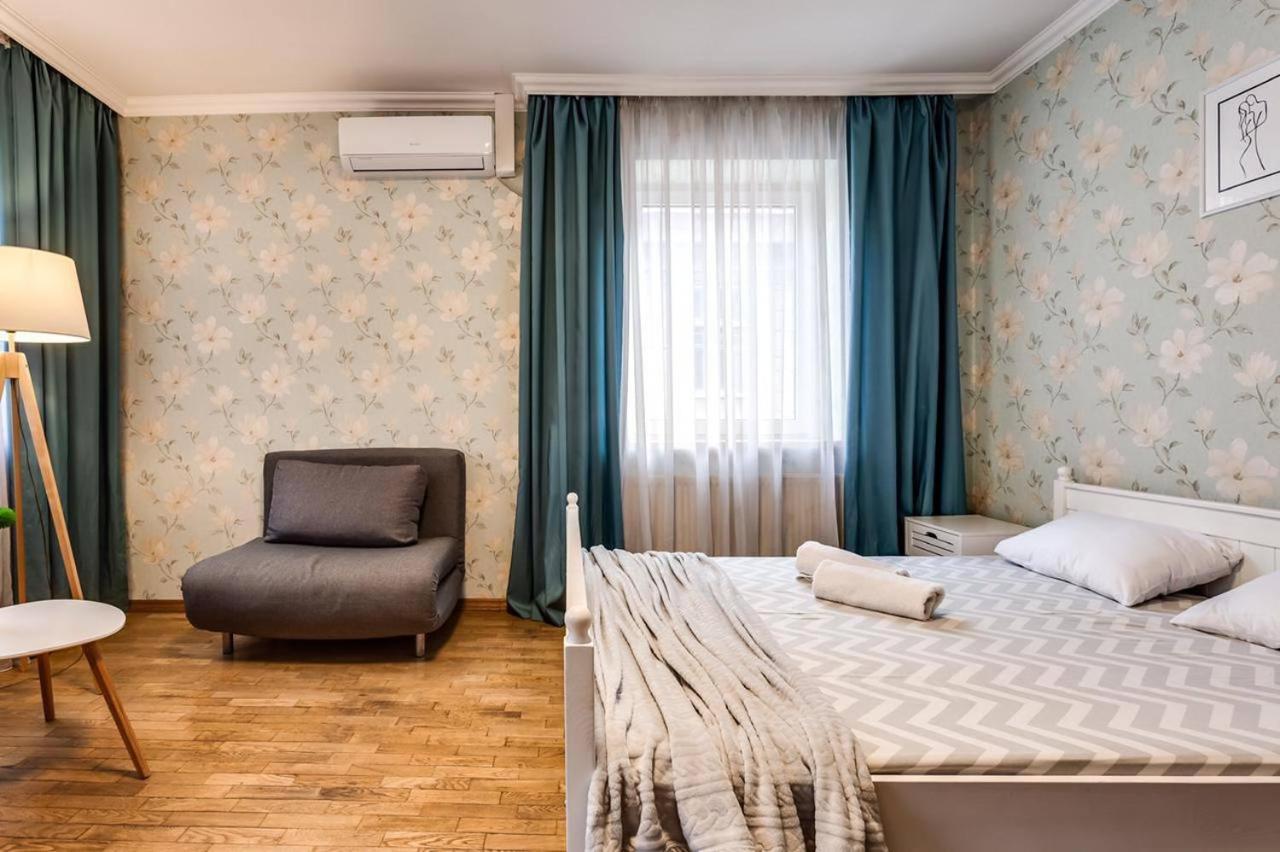 Apartamenty On Knyazya Romana Lviv Luaran gambar