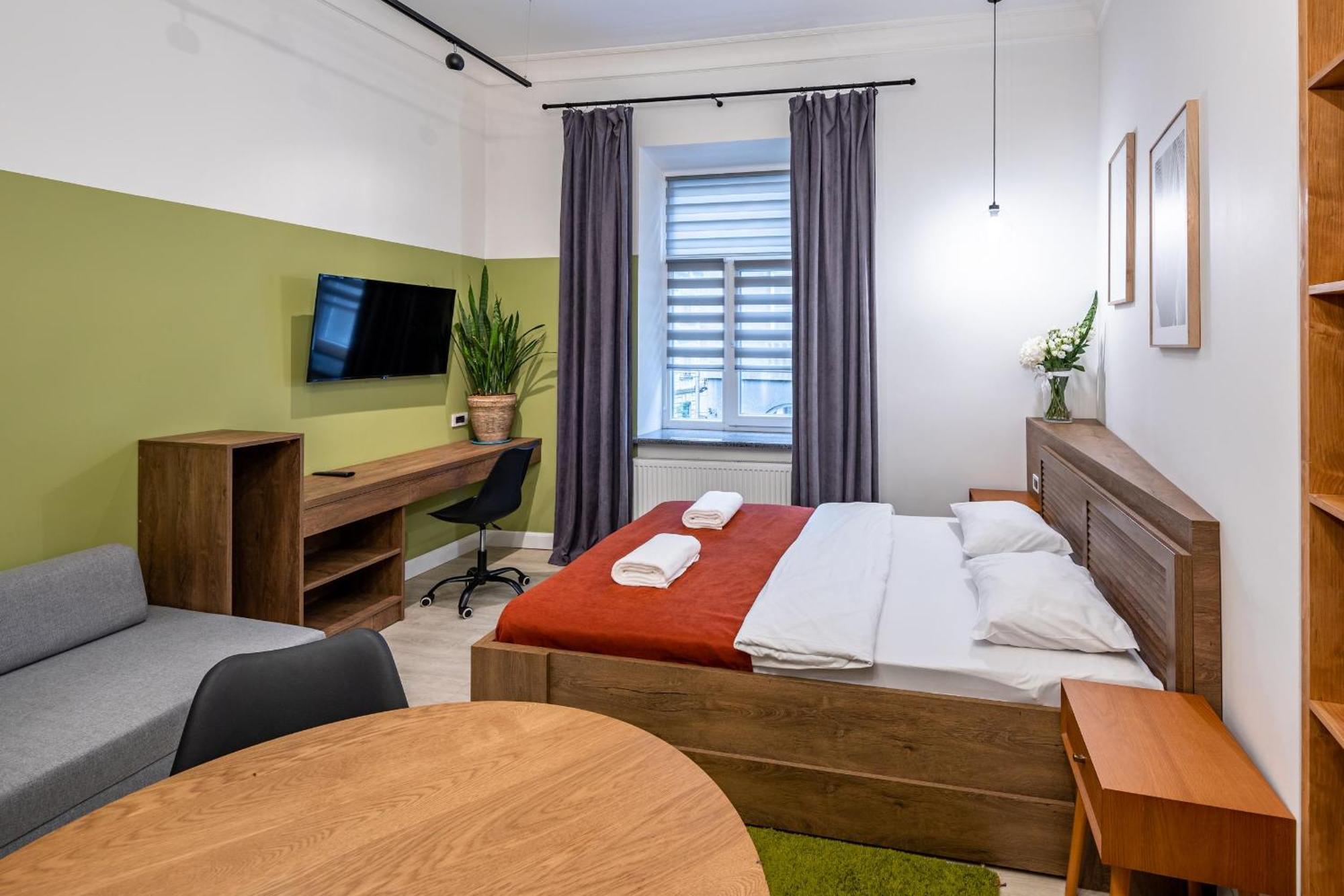 Apartamenty On Knyazya Romana Lviv Luaran gambar
