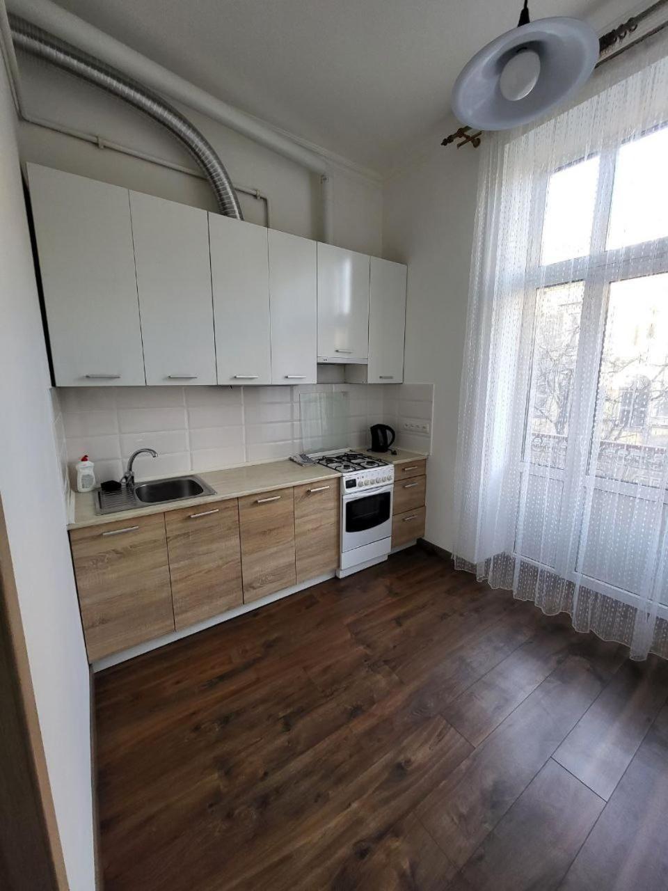 Apartamenty On Knyazya Romana Lviv Luaran gambar