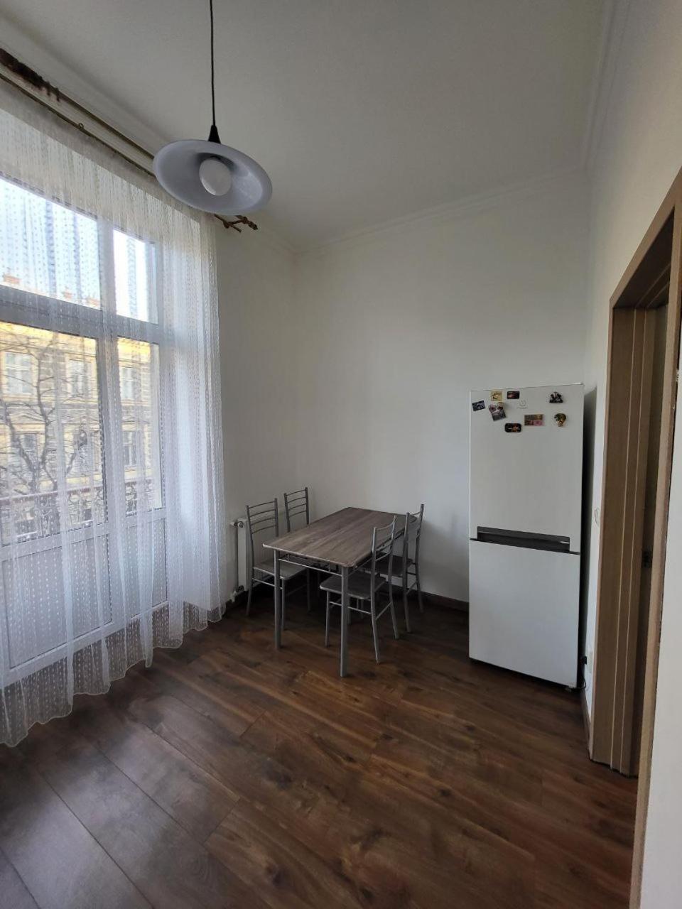 Apartamenty On Knyazya Romana Lviv Luaran gambar