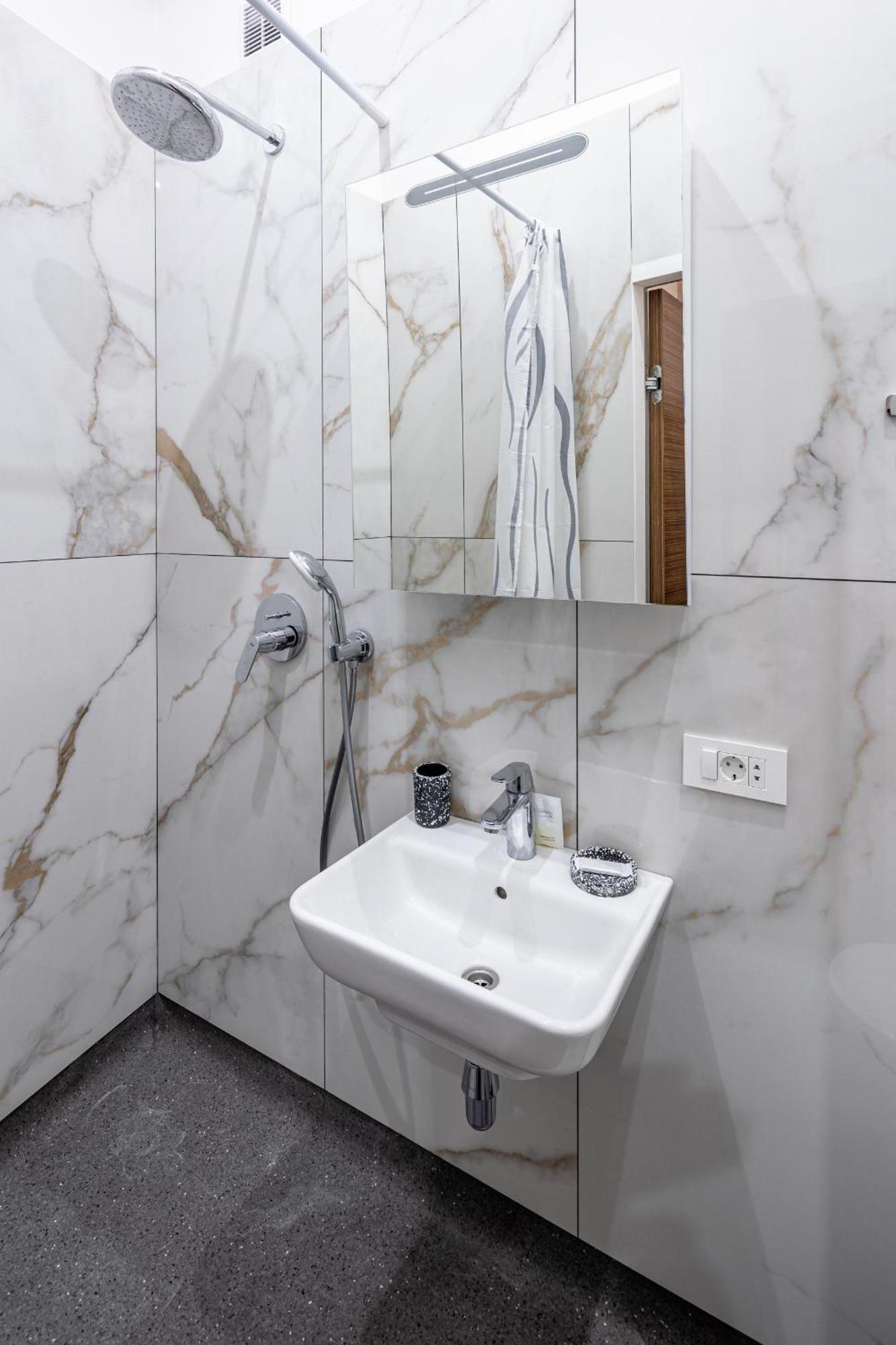 Apartamenty On Knyazya Romana Lviv Luaran gambar